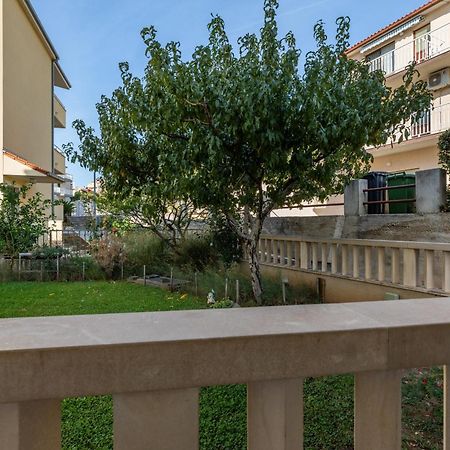 Apartment Duce 5973B Omiš Exteriör bild