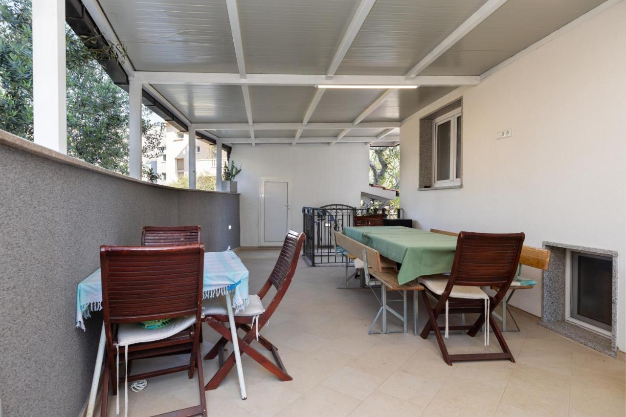 Apartment Duce 5973B Omiš Exteriör bild