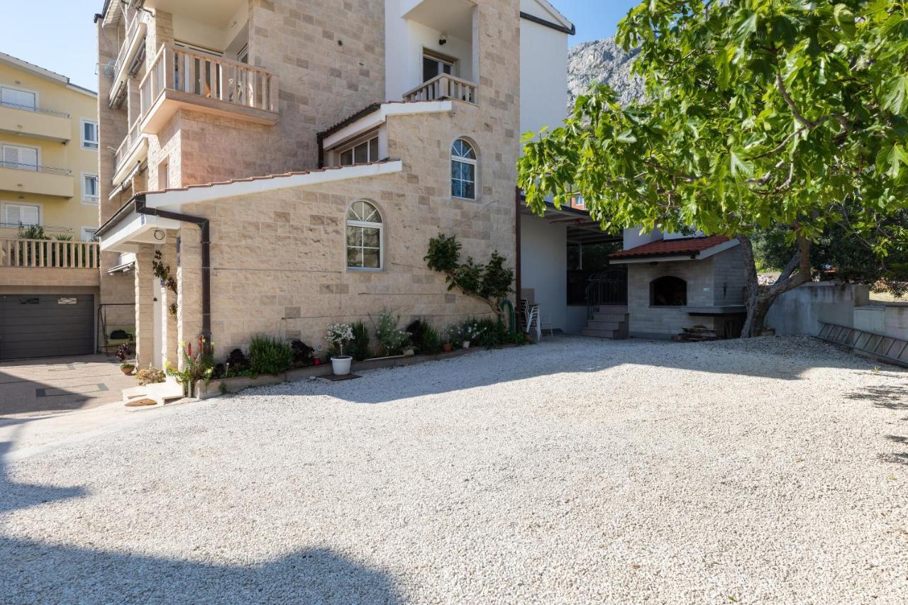 Apartment Duce 5973B Omiš Exteriör bild